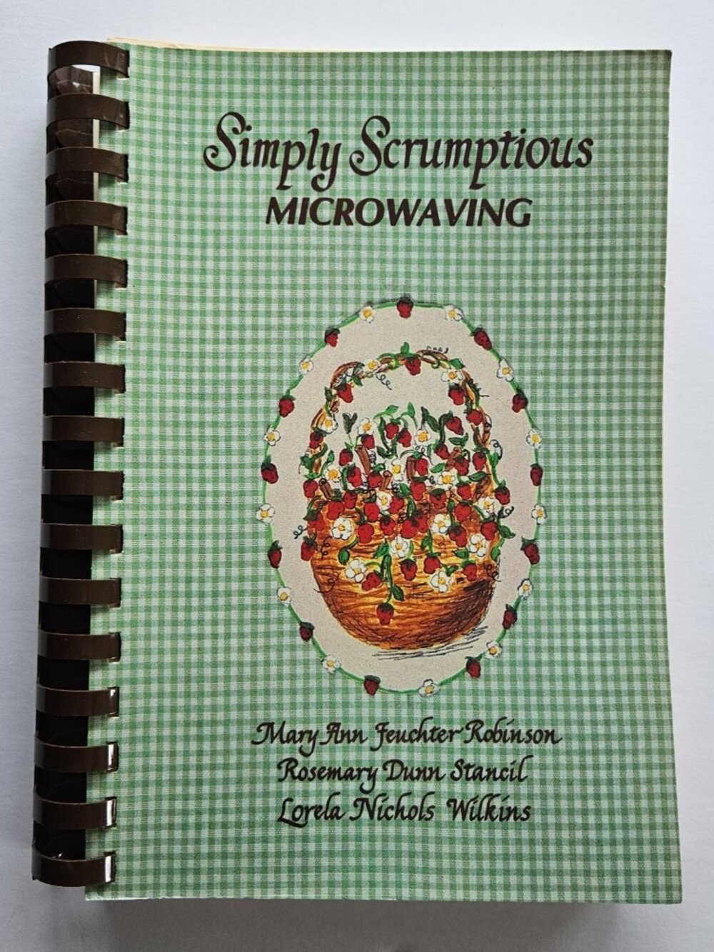 cottagecore Simply Scrumptious Microwaving vintage Robinson 1980s grannycore